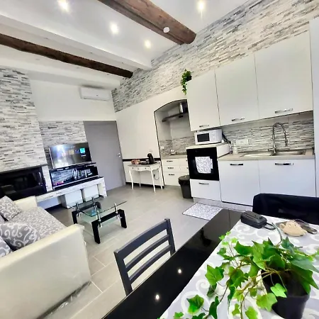 Ferienhaus La Casa Di Pegli 21r *